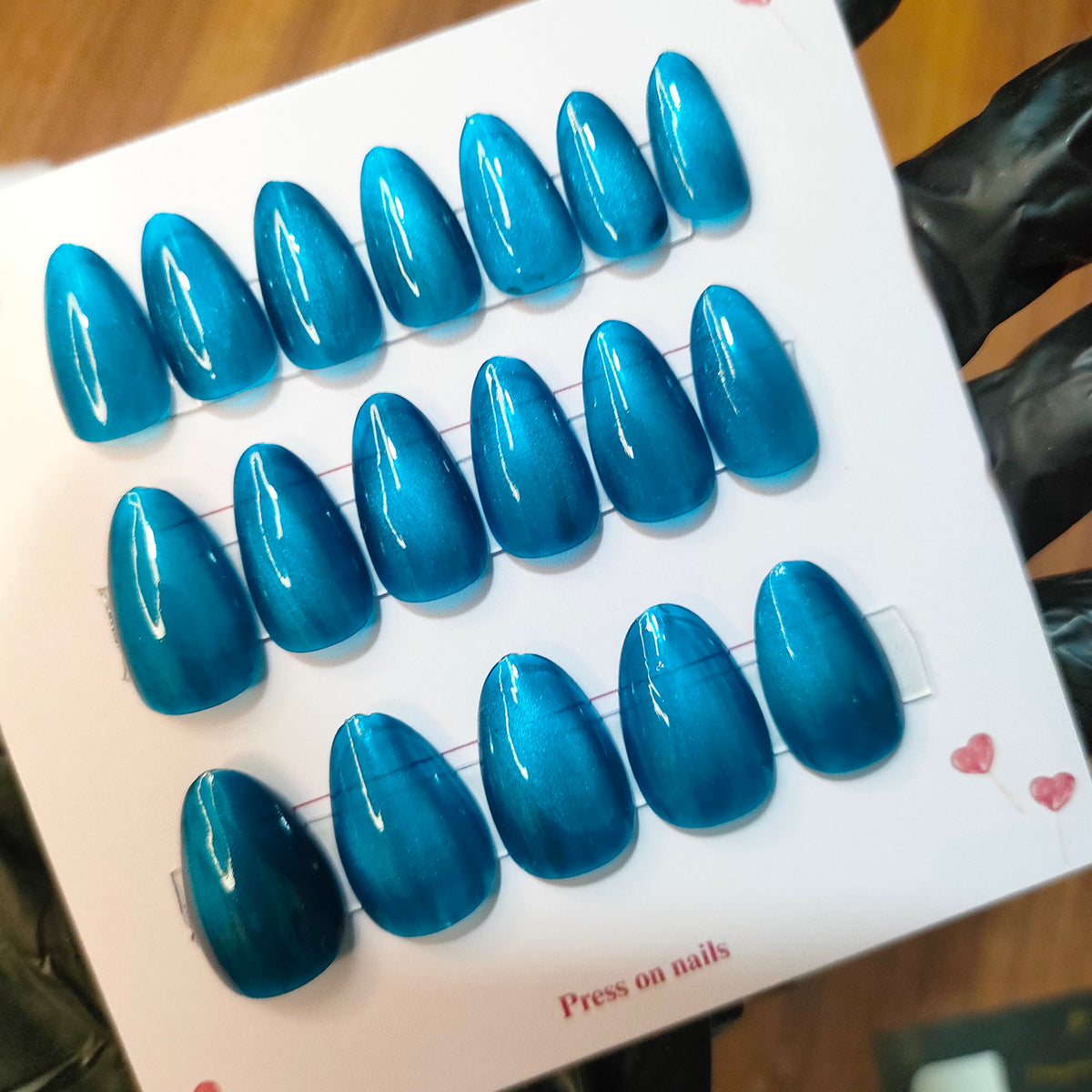 Cateye High Quality Reusable Presson Nails with glue
